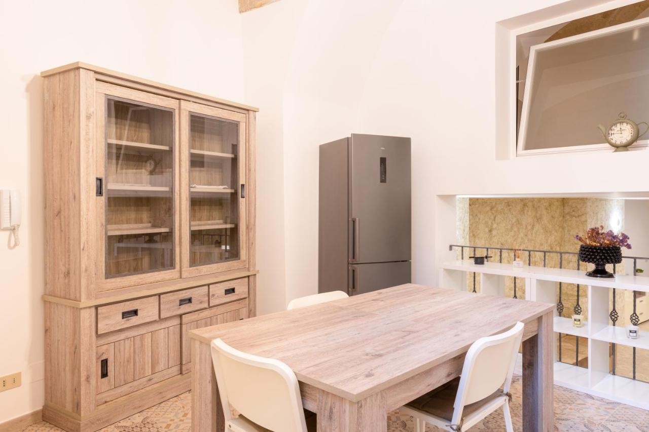 Convivo Apartment Palazzo Galateo Lecce Exterior photo